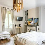 Villa Le Baccara Lodge, Véritable Maison De Famille Avec Piscine Et Parc Arengosse