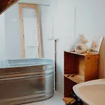 Le Baccara Lodge, Véritable Maison De Famille Avec Piscine Et Parc * Arengosse