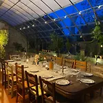 Le Baccara Lodge, Véritable Maison De Famille Avec Piscine Et Parc Arengosse
