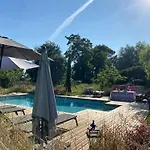 Le Baccara Lodge, Véritable Maison De Famille Avec Piscine Et Parc * Arengosse