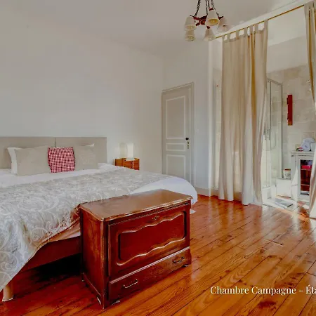 Le Baccara Lodge, Veritable Maison De Famille Avec Piscine Et Parc Villa Arengosse