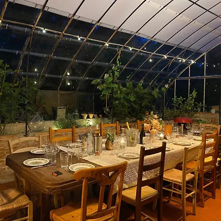 Le Baccara Lodge, Veritable Maison De Famille Avec Piscine Et Parc *