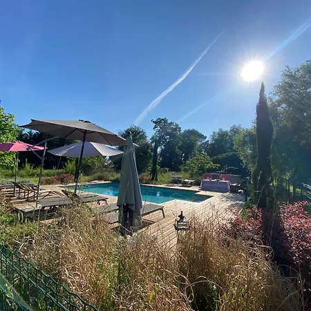 Le Baccara Lodge, Veritable Maison De Famille Avec Piscine Et Parc * Arengosse